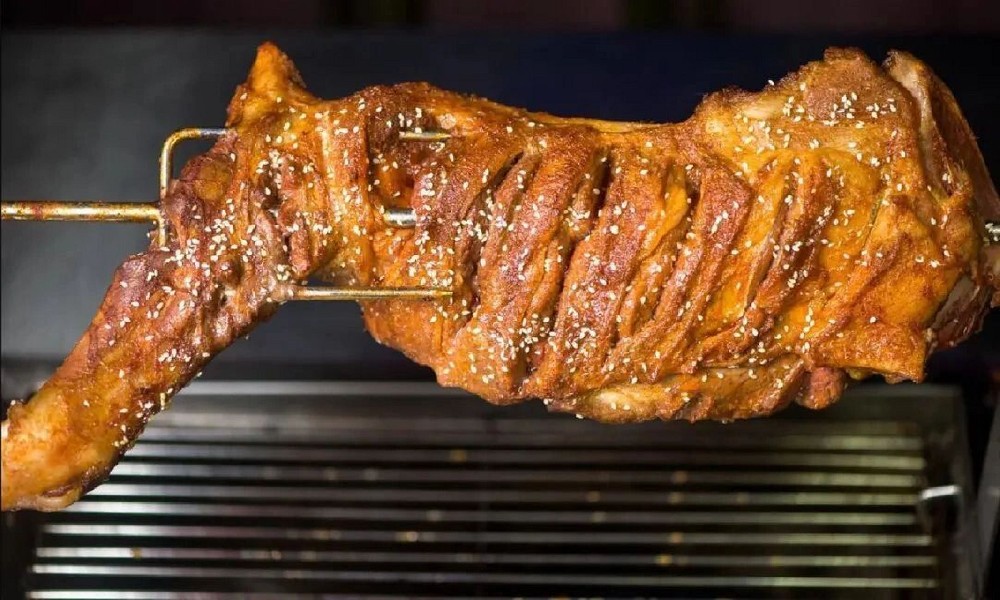 新手想學(xué)烤羊腿？實(shí)體店+教學(xué)視頻，揭秘最正宗的烤羊腿培訓(xùn)！