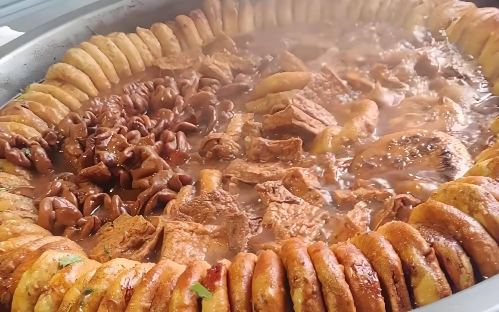 鹵煮火燒技術(shù)培訓(xùn)班全解析：從入門到精通，打造你的特色鹵煮火燒！