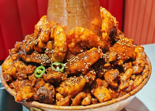 想開(kāi)火鍋雞店？老滄州火鍋雞加盟費(fèi)多少？避坑指南+真實(shí)費(fèi)用！