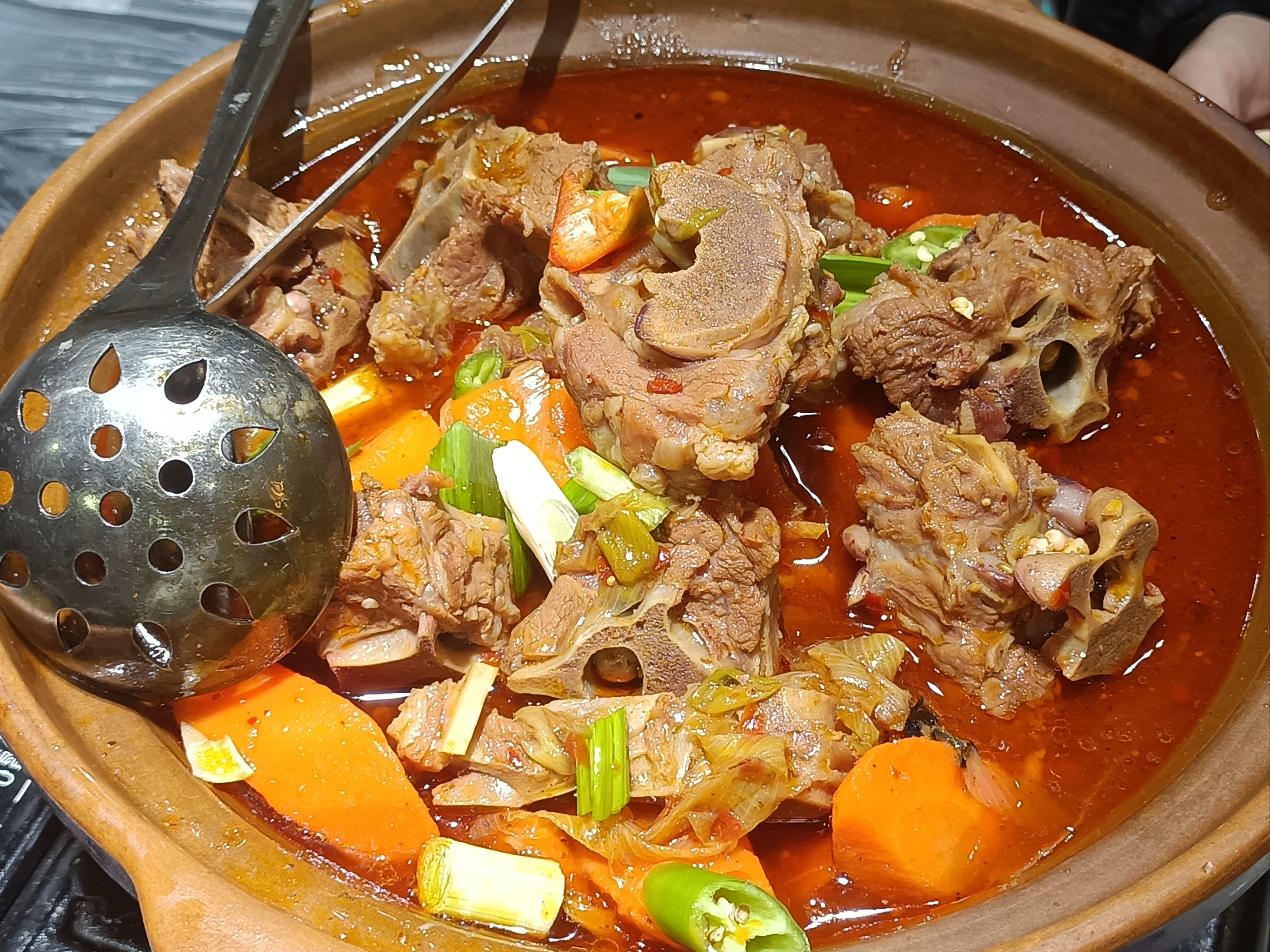 羊蝎子火鍋技術(shù)培訓(xùn)，學(xué)會(huì)為止！業(yè)內(nèi)揭秘：這些坑你一定要避開！