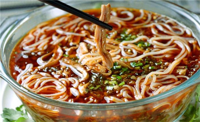 2025米線市場(chǎng)爆火？90%新手踩坑！揭秘米線技術(shù)學(xué)習(xí)避坑指南，助你創(chuàng)業(yè)少走彎路！