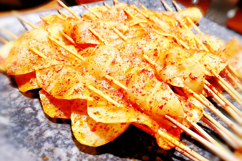 烤土豆的家常做法：簡單又美味的燒烤技巧，輕松學(xué)會！