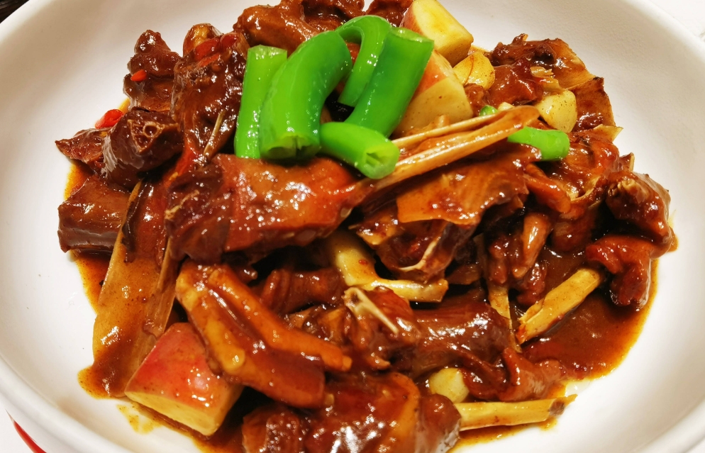 紅燒烤鴨的做法：色香味俱佳的經(jīng)典美食