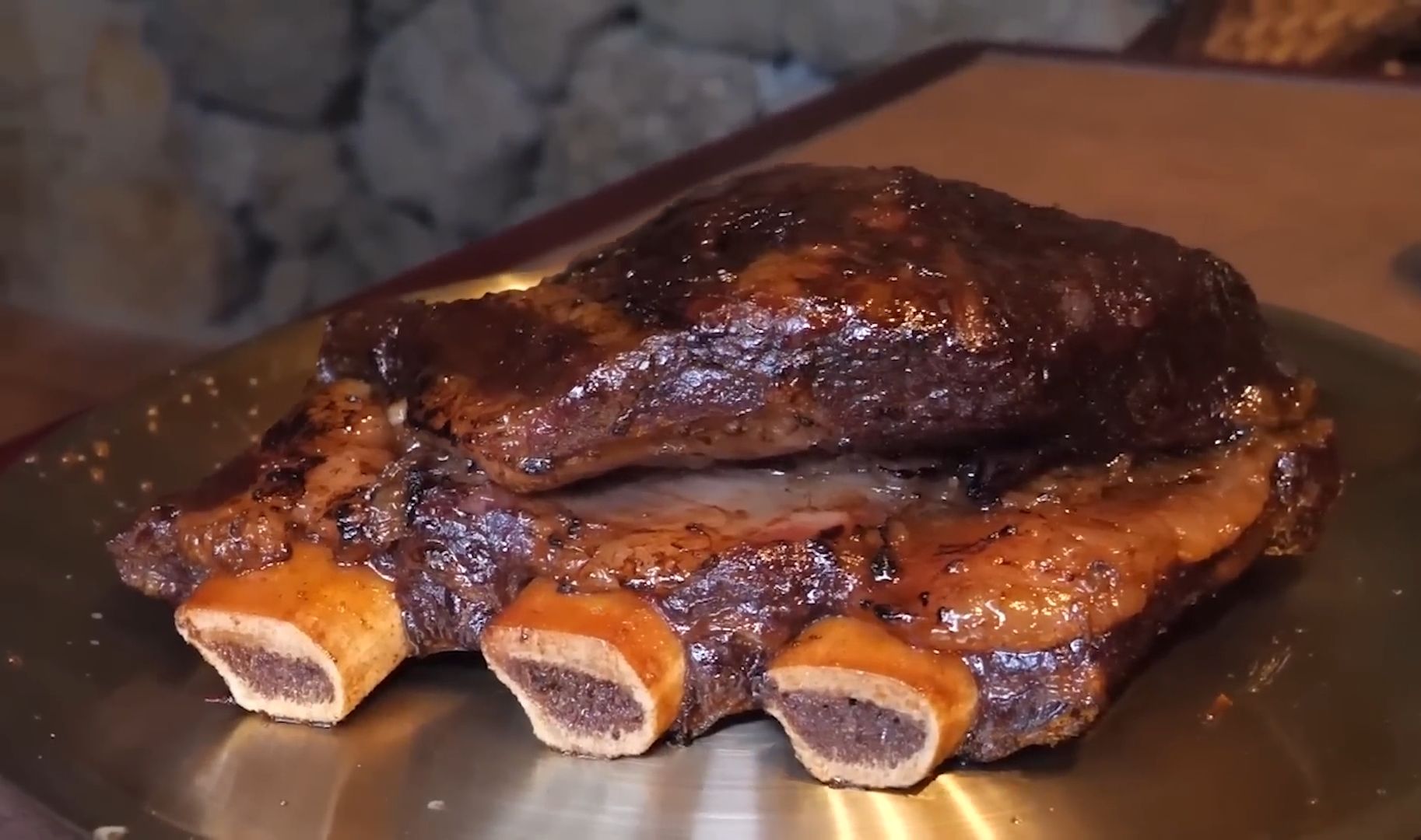 烤牛排骨的做法：掌握技巧，烤出完美味道