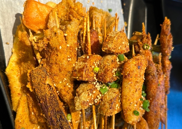 炸串店一般人干不了？揭秘炸串店成功經(jīng)營(yíng)的核心要素