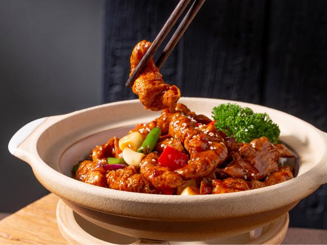 砂鍋燉什么好吃？這幾款經(jīng)典美味，教你燉出家的味道！