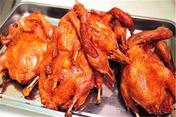 醉仙鴨的配方和制作方法：想學(xué)正宗做法，看這篇就夠了！