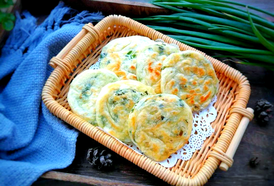 學(xué)蔥油餅學(xué)費多少？費用高不高，學(xué)成能賺錢嗎！