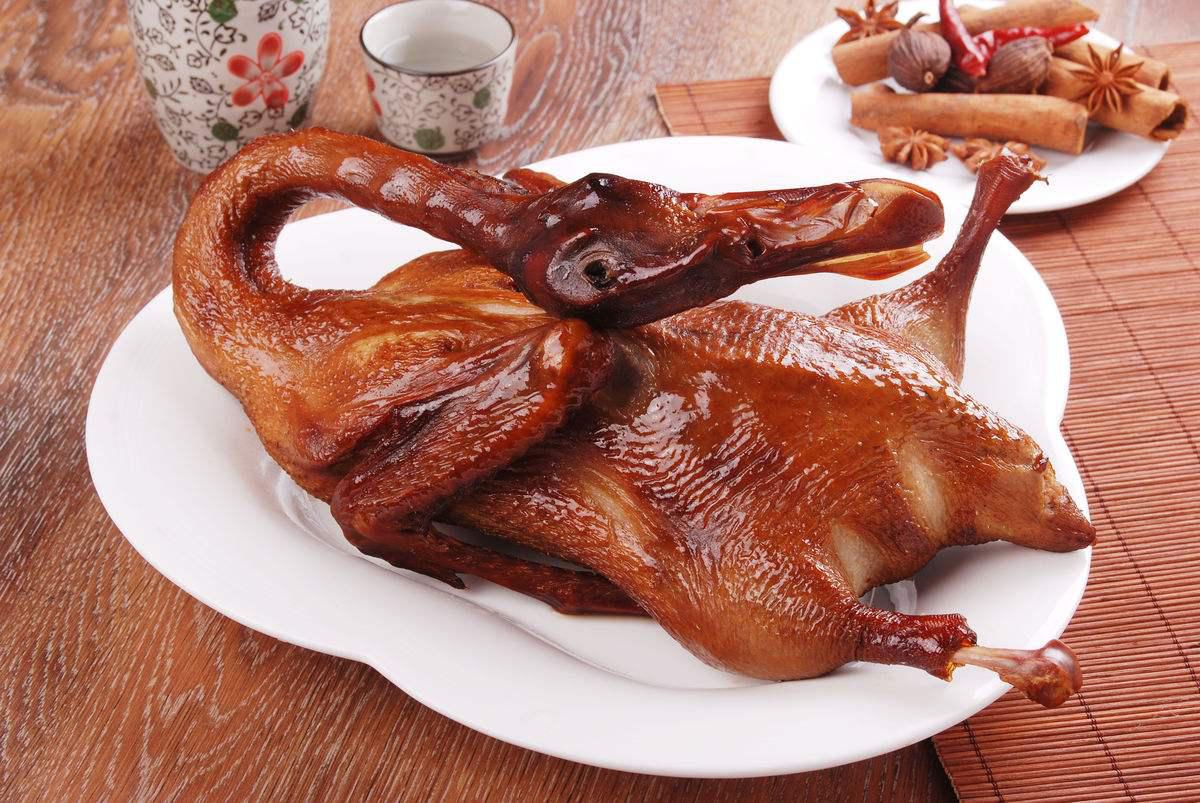 ??正宗鹵鴨配方大公開！從選料到熬制，手把手教你做出老輩傳下的地道鹵味?