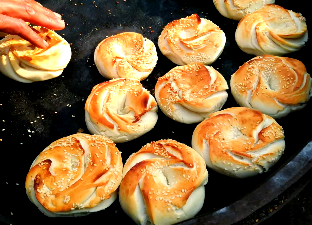 馬蹄燒餅的做法與配方？香脆入味學(xué)得快，一個(gè)人也能輕松做！