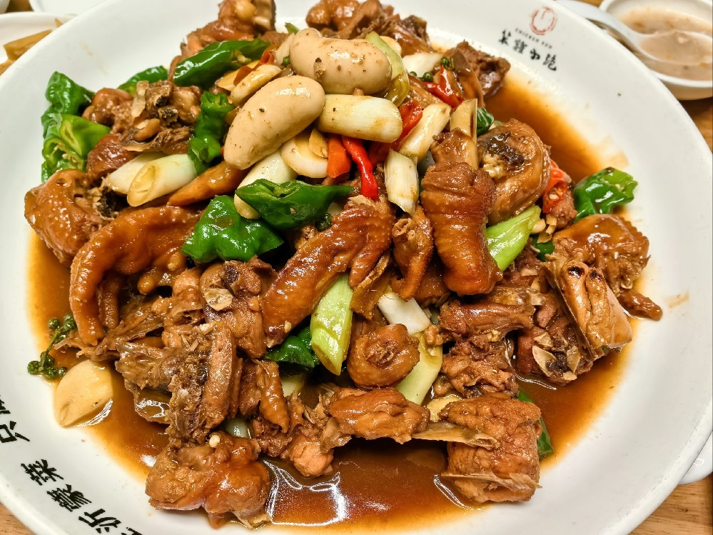 山東炒雞的做法？家常鍋氣與特色技巧結合,學會這些做出正宗臨沂炒雞！