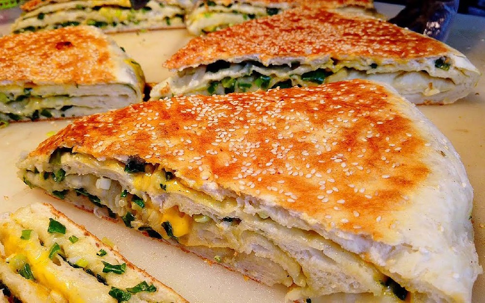 賣香蔥大餅真的能賺錢嗎？掌握配方技巧和經(jīng)營思路，才能抓住好生意！