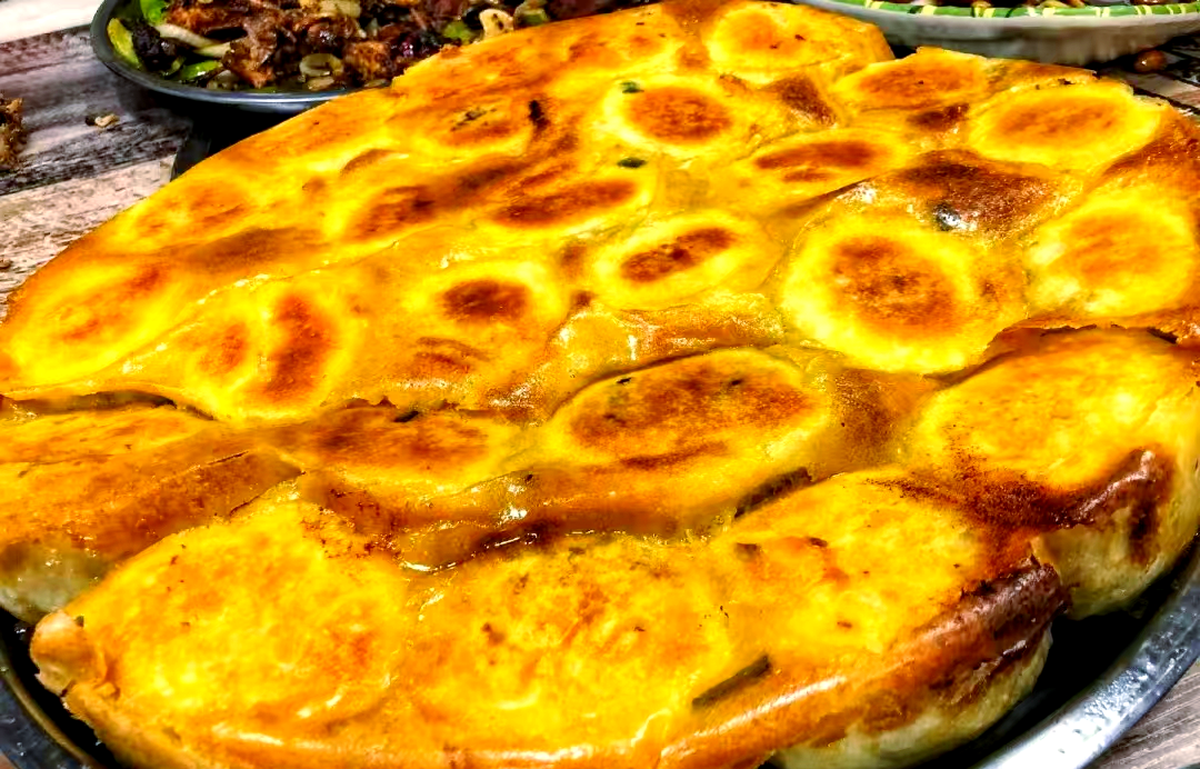 爐包店掙錢嗎？高密爐包特色鮮明，學(xué)會技術(shù)開店生意能不能火！