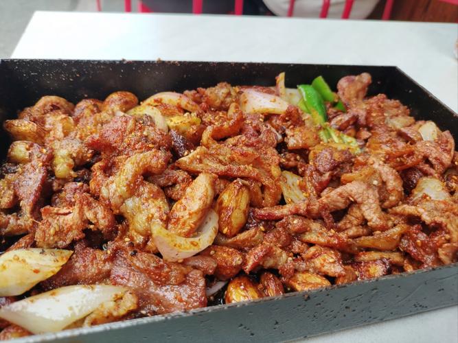 戳子肉賺錢嗎？擺攤開(kāi)店能行嗎，背后的真實(shí)門道告訴你