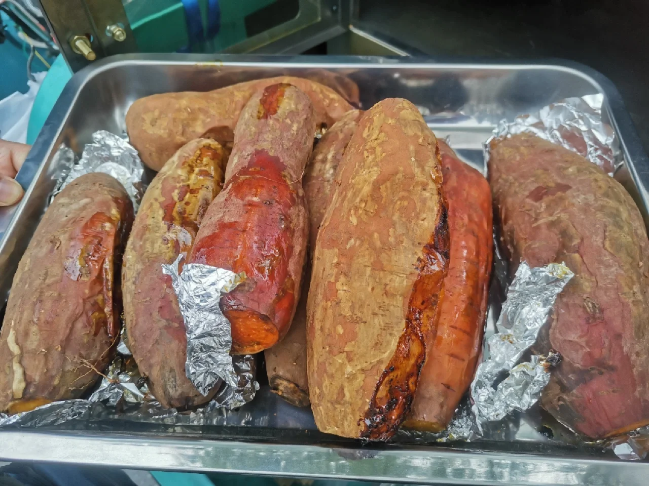 哪里學(xué)烤地瓜靠譜？學(xué)對技術(shù)不踩坑，小成本擺攤也能穩(wěn)穩(wěn)賺錢！