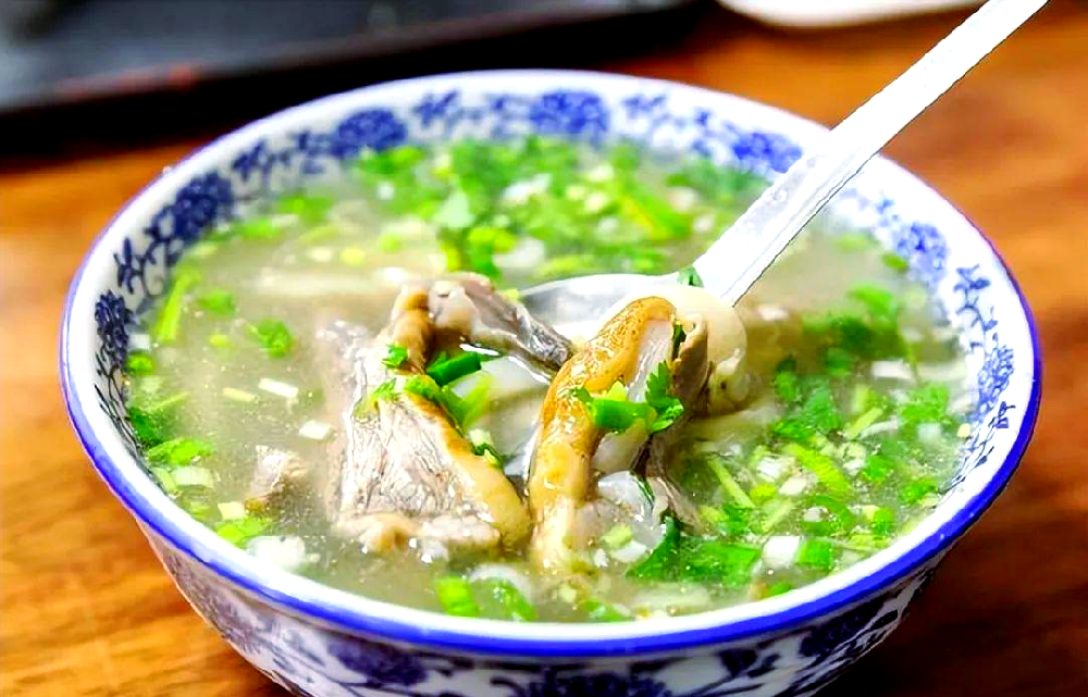 沂蒙全羊湯的做法？鮮香不膻有秘訣，學(xué)會這幾步你也能燉出老味道！