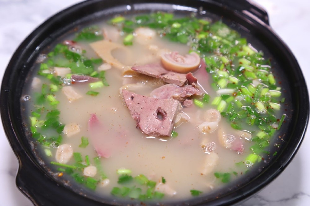 開個羊雜湯一年賺多少？深度分析小本餐飲里的“熱氣生意”，原來真有門道！