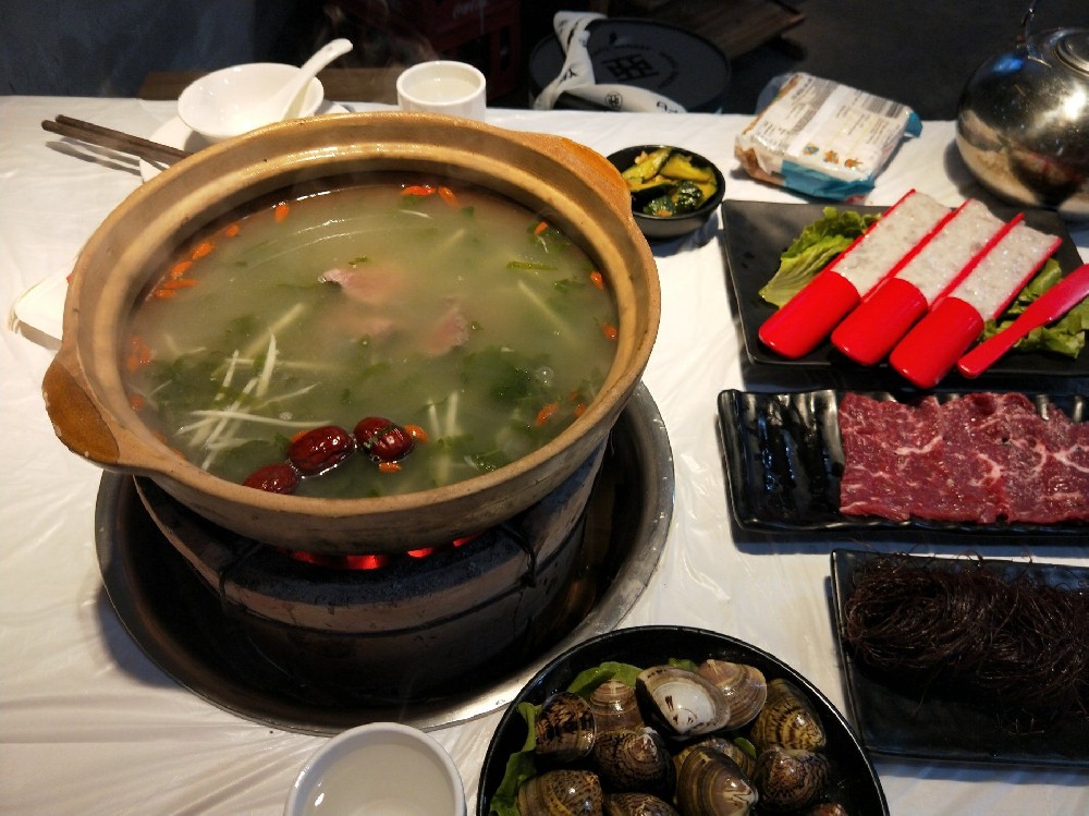 打邊爐去哪學(xué)更靠譜？學(xué)正宗港式做法，掌握湯底靈魂才是真功夫！