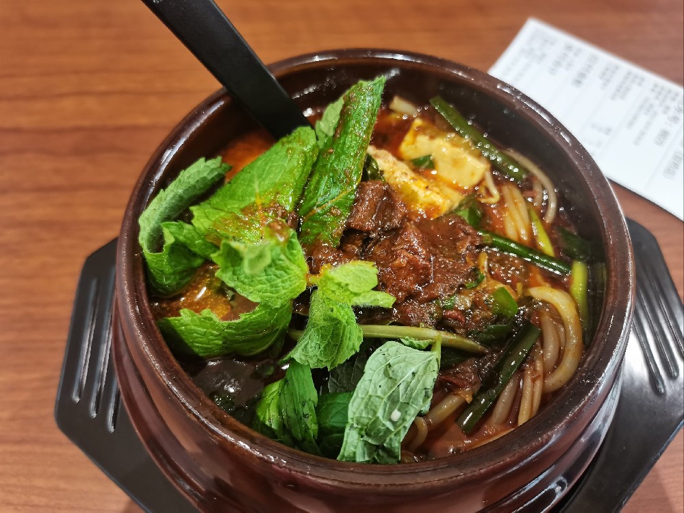 罐罐米線怎么做？學好這鍋湯底，擺攤開店都能一炮而紅！