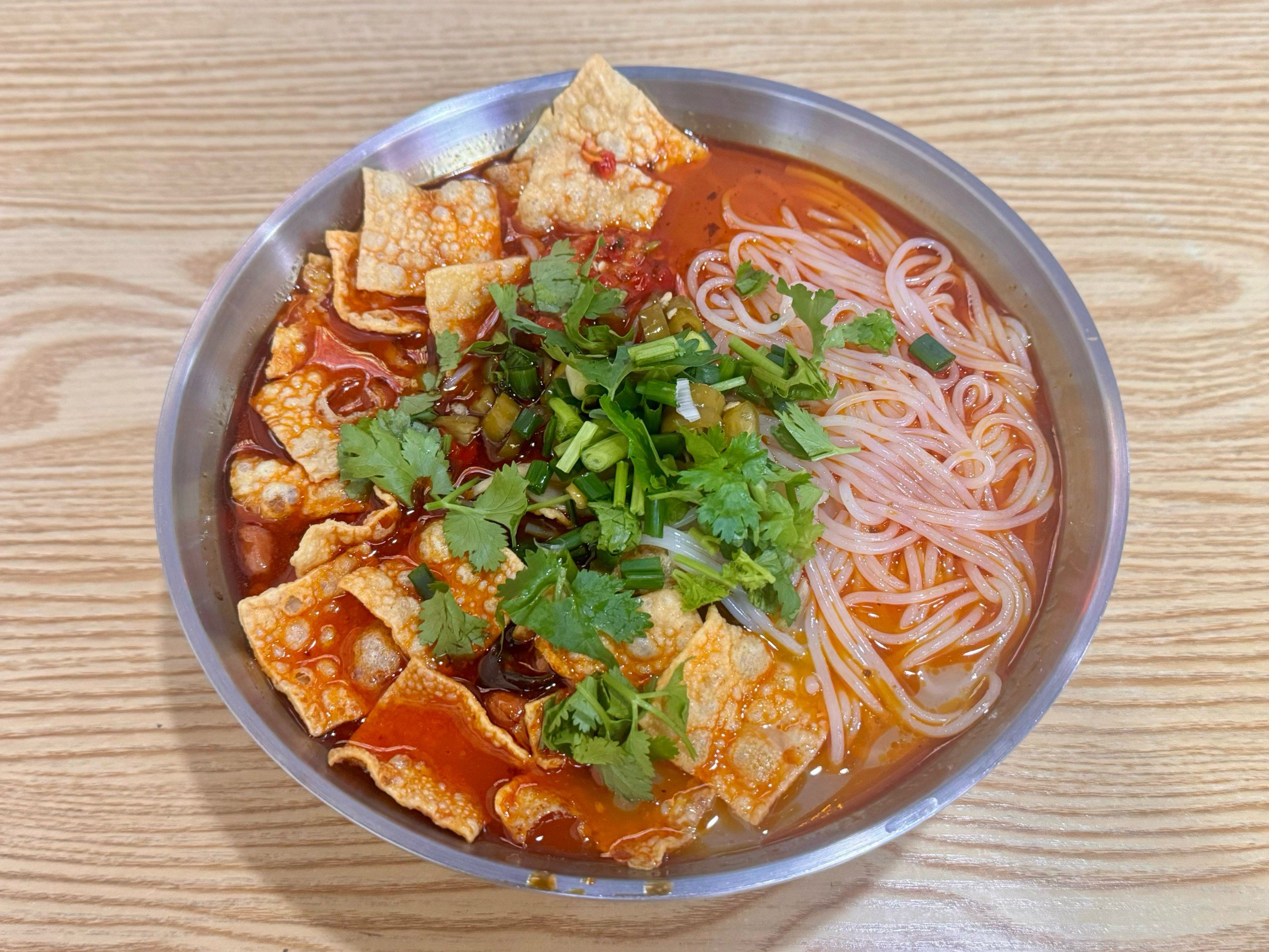 螺螄粉去哪里學(xué)正宗才靠譜？拆解關(guān)鍵細(xì)節(jié)方法，讓新手少走彎路！