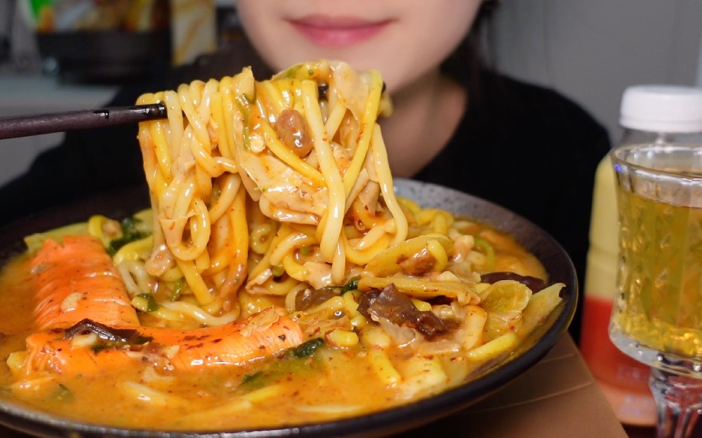 麻辣燙哪里學(xué)好？核心做法詳拆+創(chuàng)業(yè)難點(diǎn)分析，讓你快速入門(mén)！