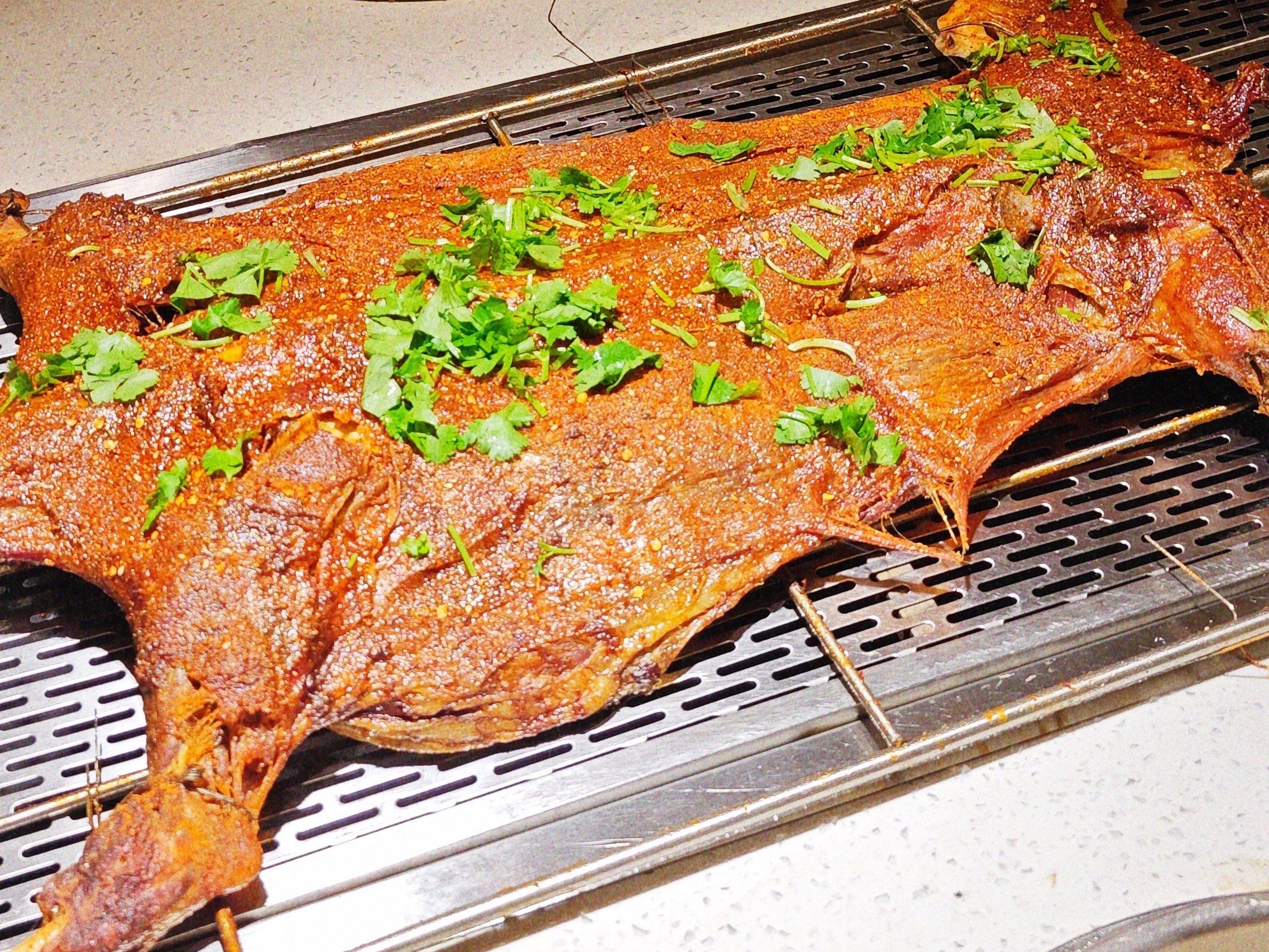 哪里有學(xué)烤全羊的？學(xué)技術(shù)選校避免走彎路全解析