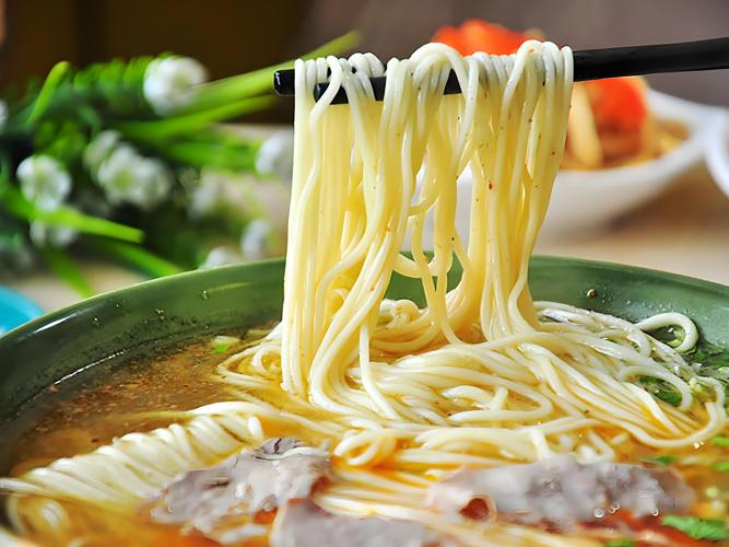 南陽有哪里教學拉面？學拉面哪家靠譜，廚仟藝幫你輕松上手！