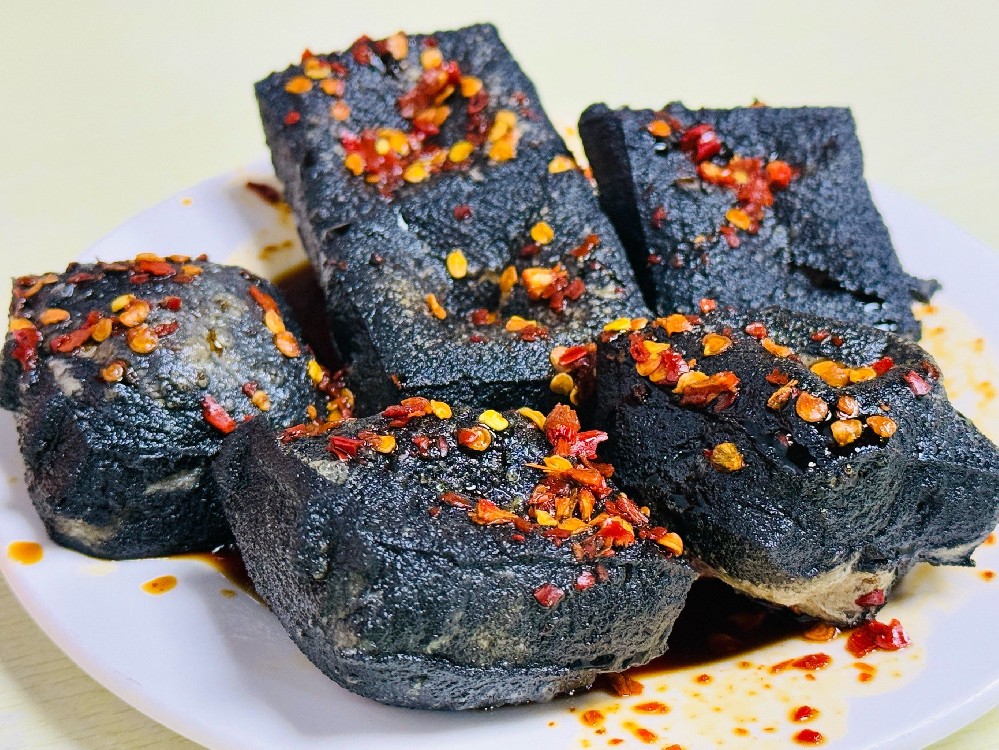 臭豆腐制作方法正宗嗎？學(xué)會關(guān)鍵細(xì)節(jié)味道才穩(wěn)定出品更受歡迎