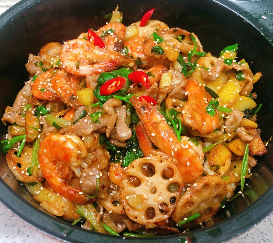 麻辣香鍋去哪里學(xué)？學(xué)習(xí)路徑與避坑指南，新手也能穩(wěn)穩(wěn)開店