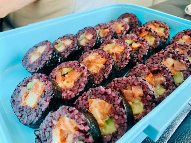 一個人能開什么小吃店？可操作類型、成本和經(jīng)營建議全解析