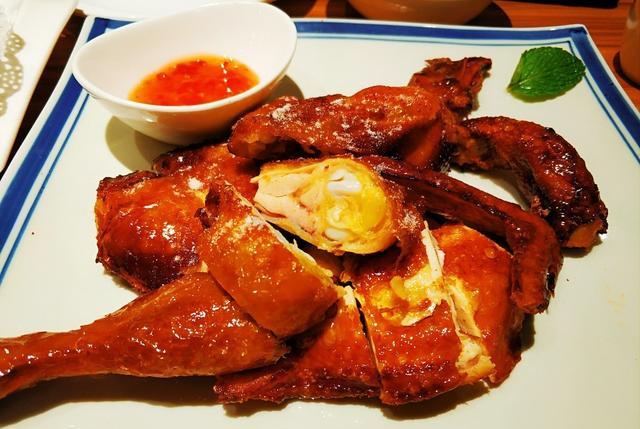 山東香酥雞正宗配方拆解，為什么街頭老攤能賣爆的關(guān)鍵不是炸而是這一步