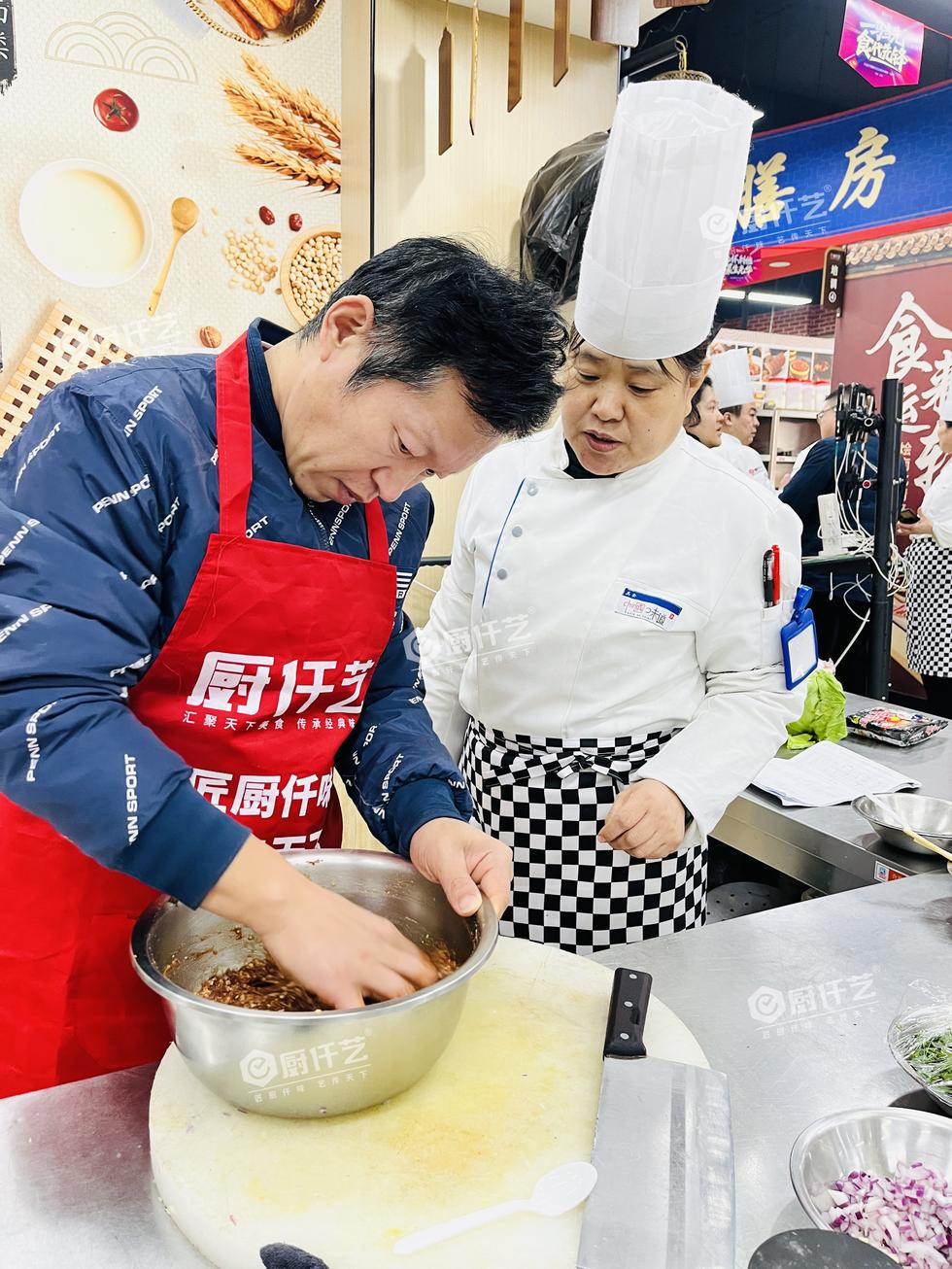 學(xué)做包子去哪里學(xué)最好？想開包子店的人，這幾個問題一定要提前想清楚